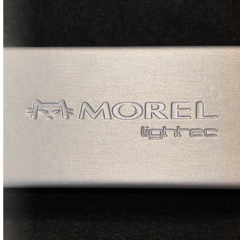 MOREL Lightec Designer Eyeglasses Hard Storage Clamshell Case Silver‎ EUC